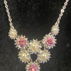 Elegant Silver and Pink Floral Necklace